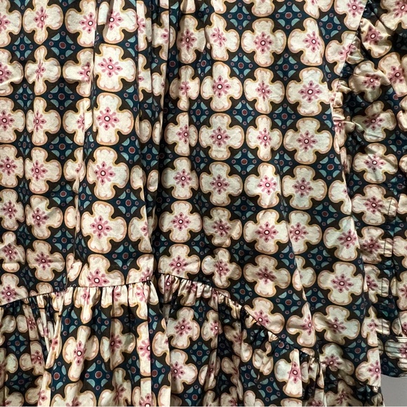 Floral Patterned Women's Blouse - Picture 2 of 4